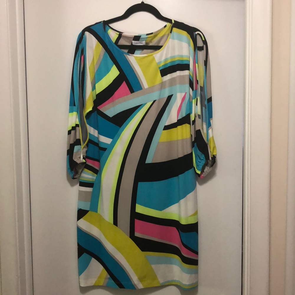 Calvin Klein 3/4 slit sleeve multicolor dress